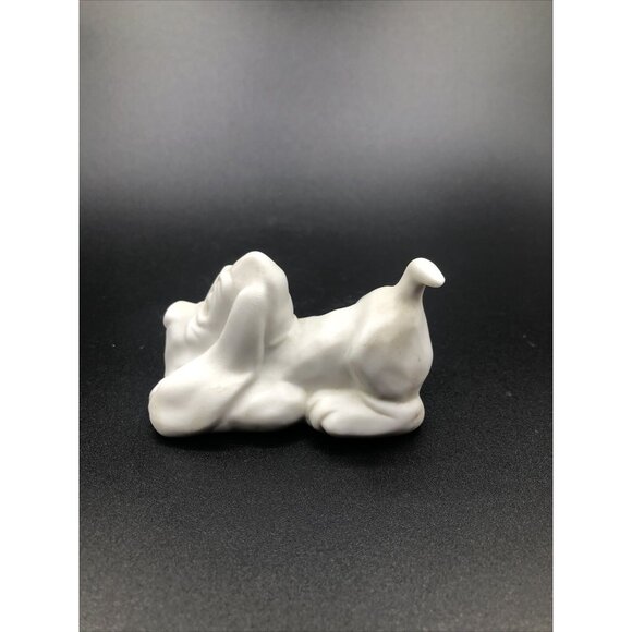 Vintage Hallmark 1975 White Hound Dog Bisque Porcelain Figurine - Picture 4 of 8